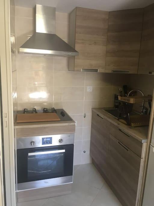 Studio Ideal Pour Deux Voyageurs Sur Марсель Экстерьер фото
